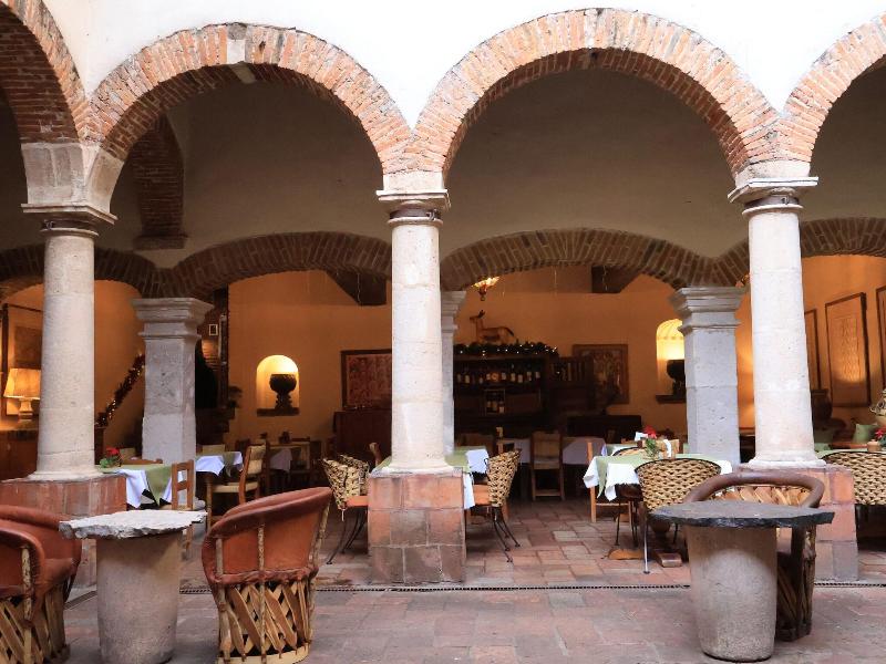 Los Arcos image