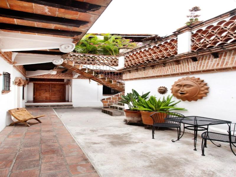 Los Arcos image
