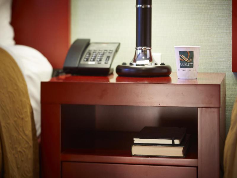 Quality Inn Southampton-city image