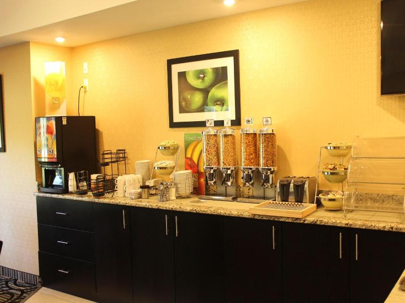 Quality Inn Southampton-city image