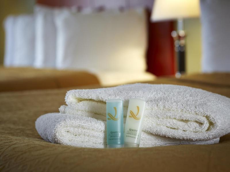 Quality Inn Southampton-city image