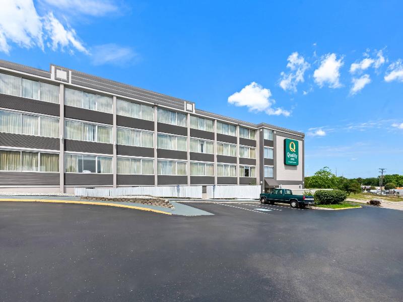 Quality Inn Dayton Airport image