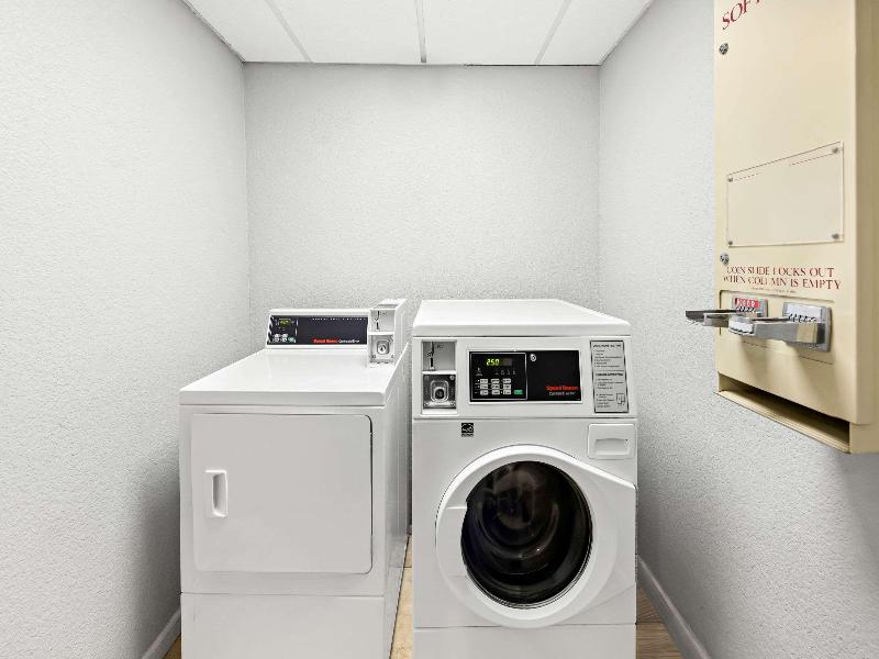 Quality Inn Dayton Airport image