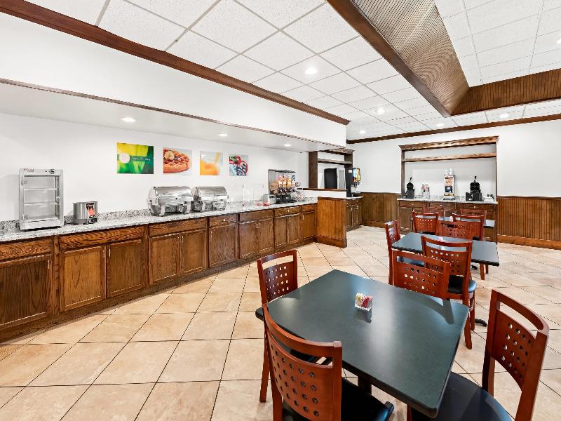 Quality Inn Dayton Airport image