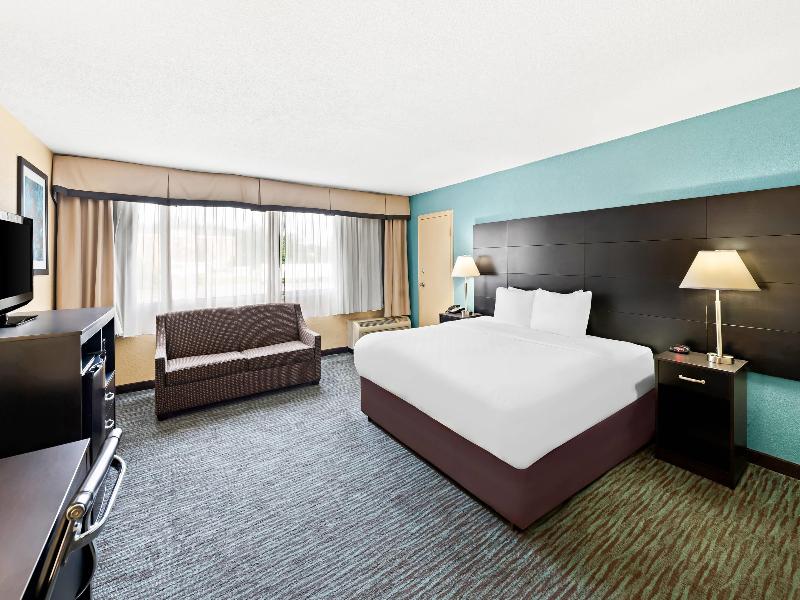 Quality Inn Dayton Airport image