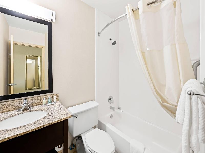 Quality Inn Dayton Airport image