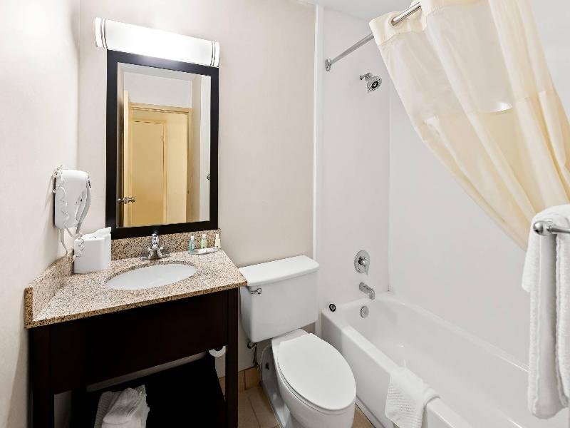 Quality Inn Dayton Airport image