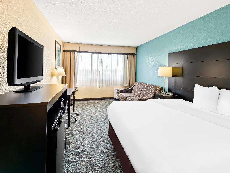 Quality Inn Dayton Airport image