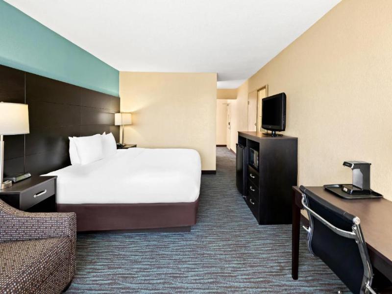 Quality Inn Dayton Airport image
