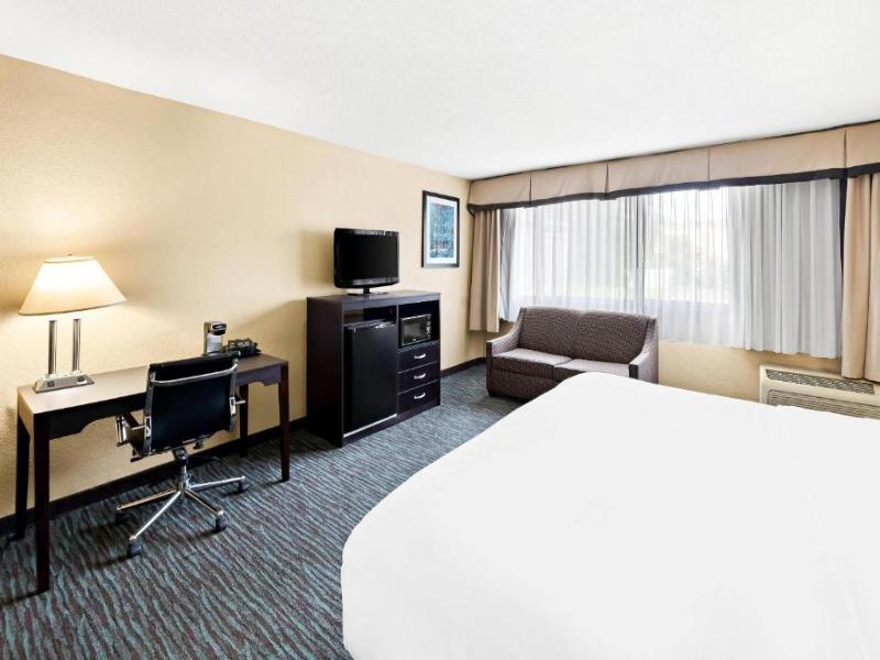 Quality Inn Dayton Airport image