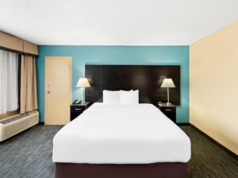 Quality Inn Dayton Airport image