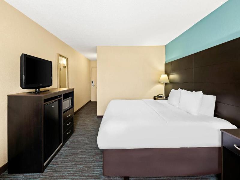 Quality Inn Dayton Airport image