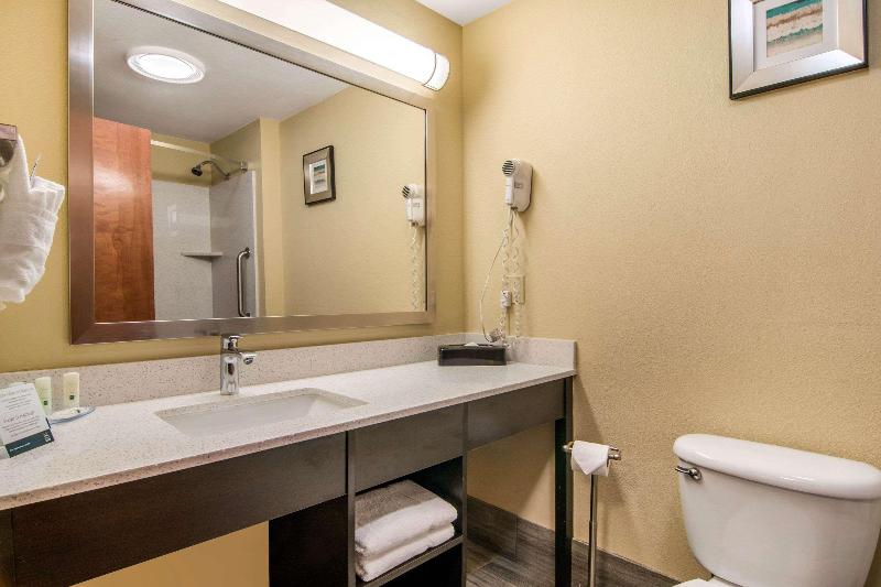 Quality Inn & Suites - Albany, OR