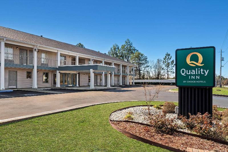 Quality Inn Eastman image