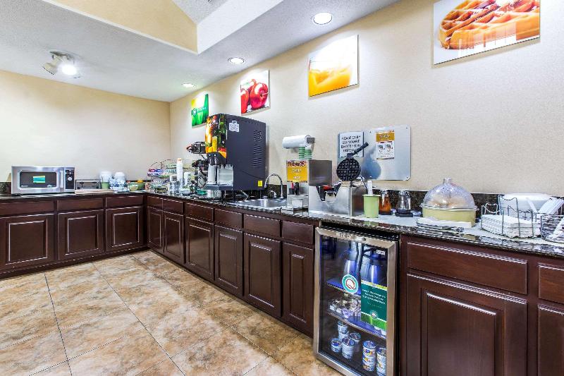 Quality Inn Eastman image