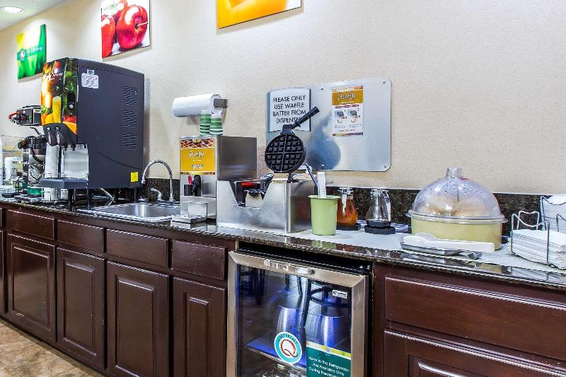 Quality Inn Eastman image