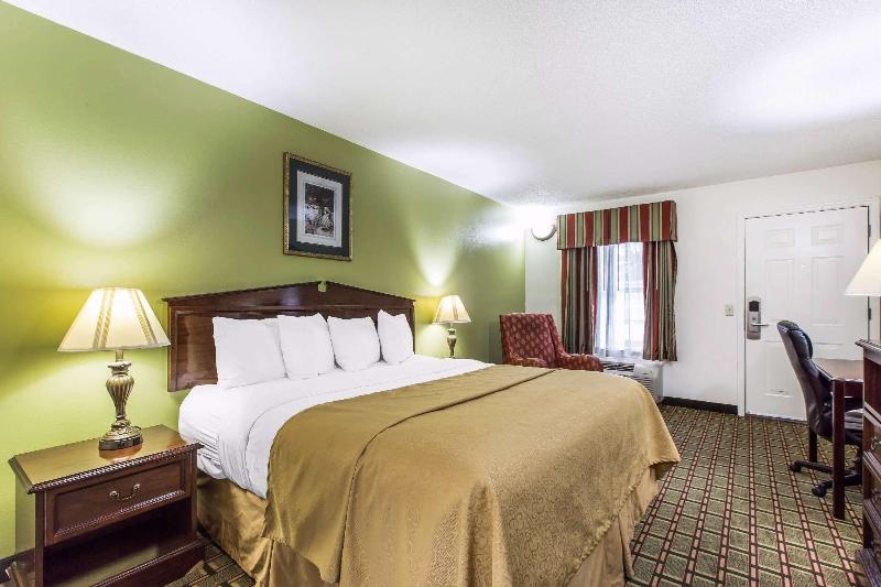 Quality Inn Eastman image