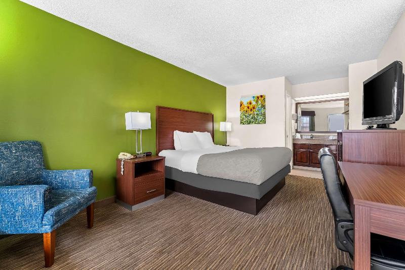 Quality Inn Eastman image