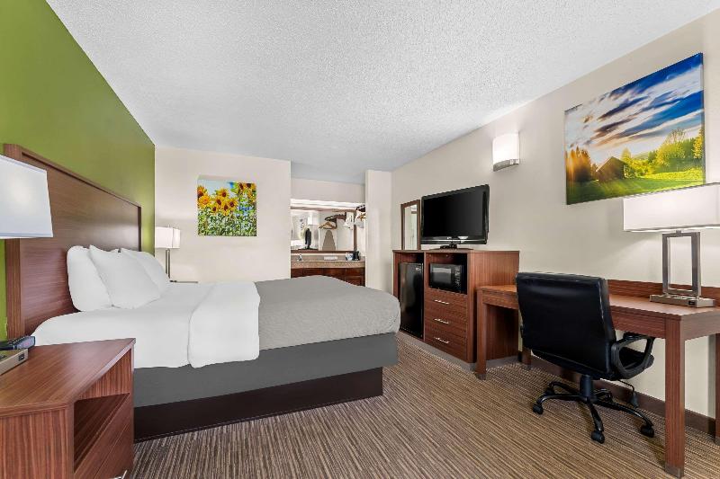 Quality Inn Eastman image