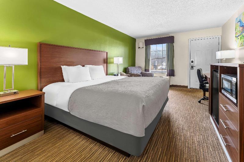 Quality Inn Eastman image