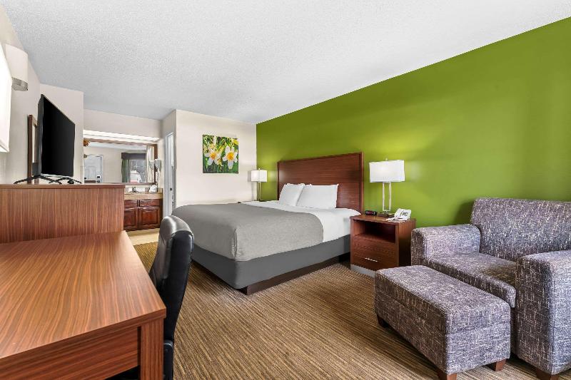 Quality Inn Eastman image