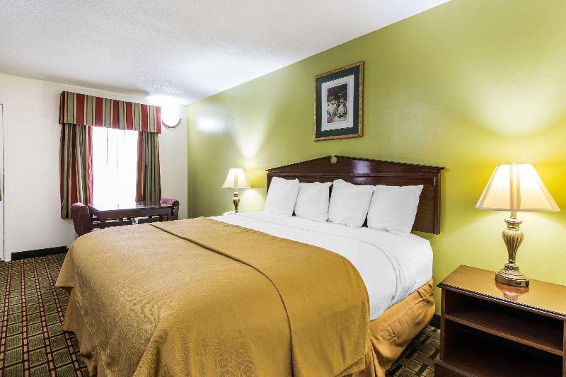 Quality Inn Eastman image