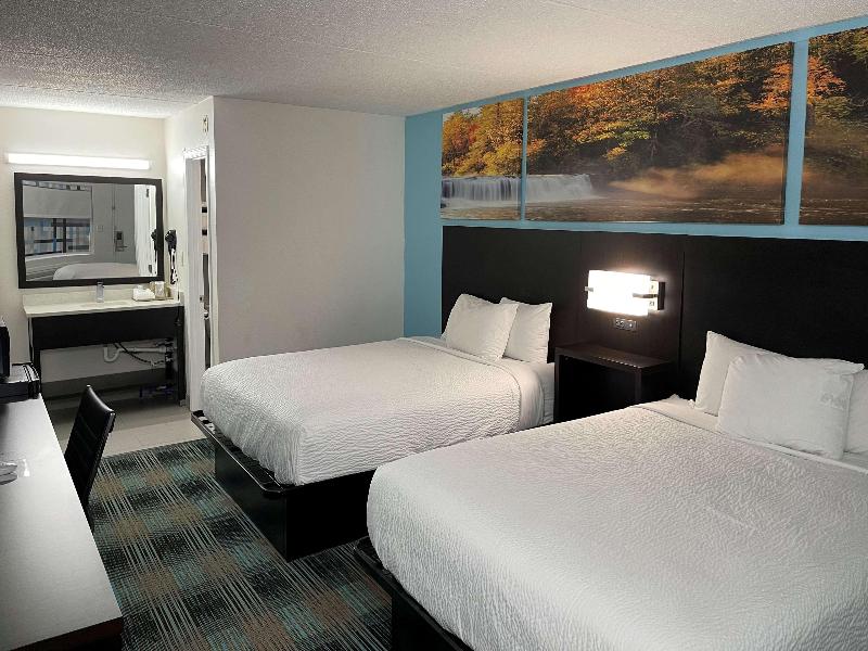 Days Inn By Wyndham Calhoun Ga image