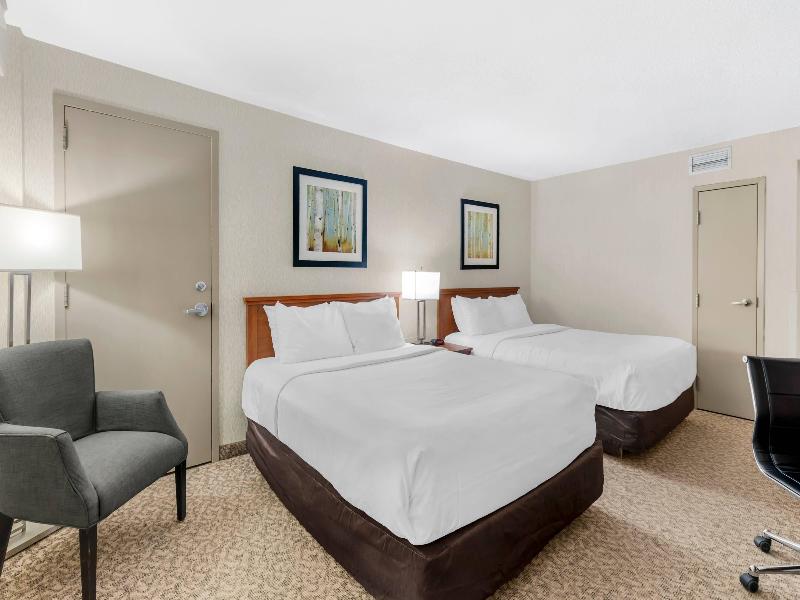 Clarion Hotel & Suites Brandon image