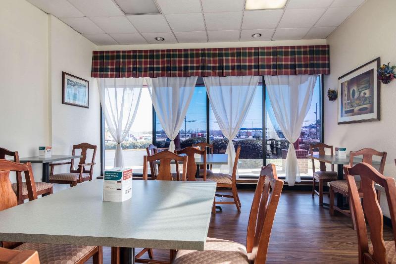 Econo Lodge Inn & Suites Conference Center image