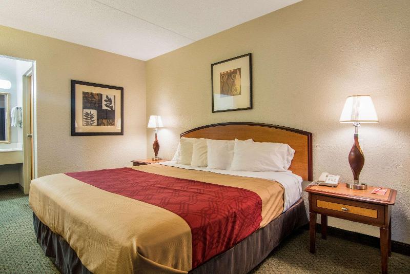 Econo Lodge Inn & Suites Conference Center image