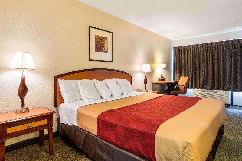 Econo Lodge Inn & Suites Conference Center image
