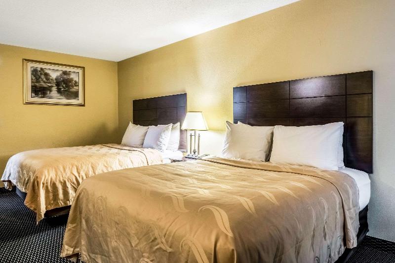 Quality Inn Sandersville image