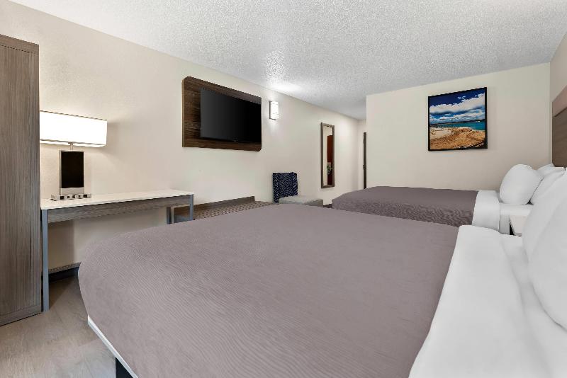 Quality Inn Sandersville image