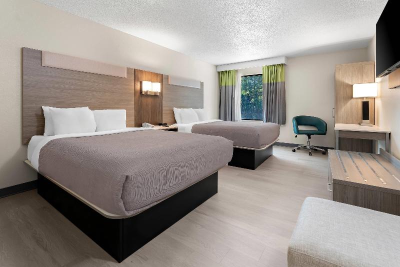 Quality Inn Sandersville image