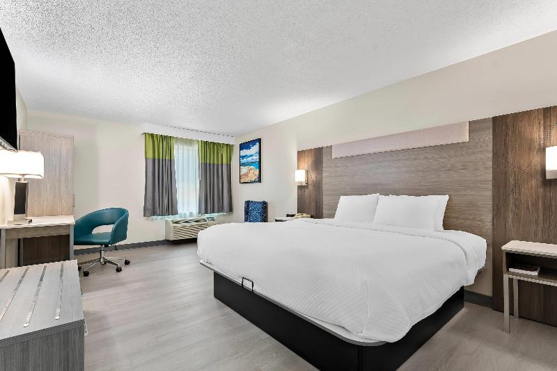 Quality Inn Sandersville image