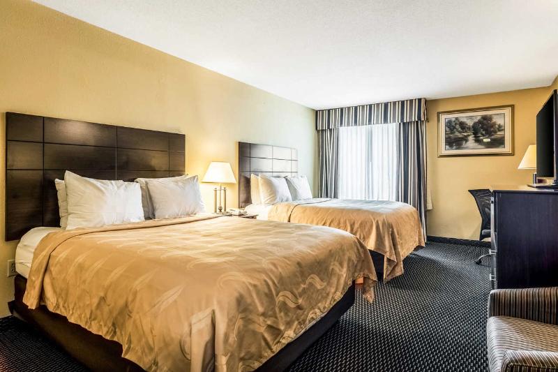 Quality Inn Sandersville image