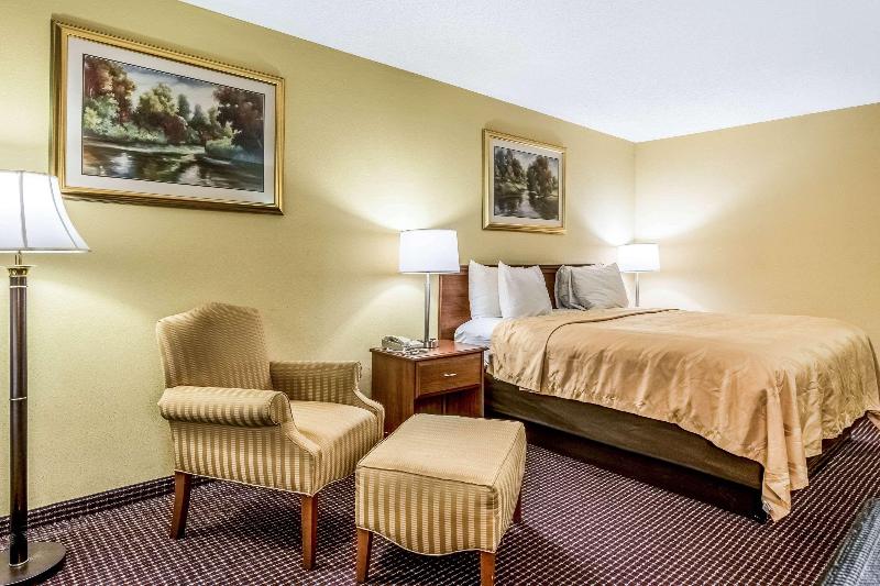 Quality Inn Sandersville image