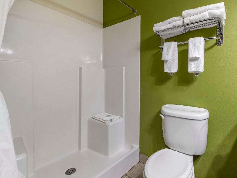 Sleep Inn & Suites Pleasant Hill - Des Moines image