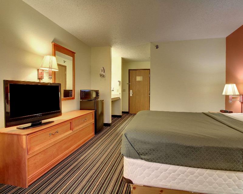 Quality Inn Indianola image