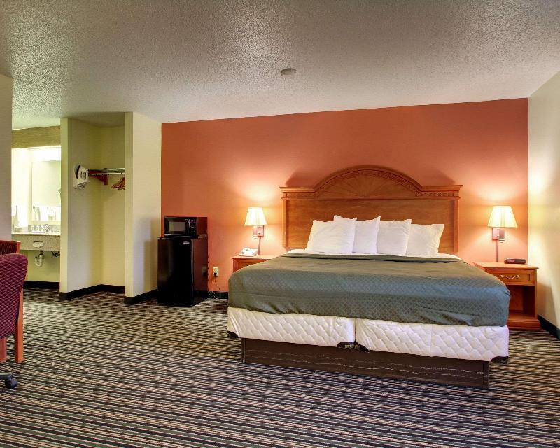 Quality Inn Indianola image