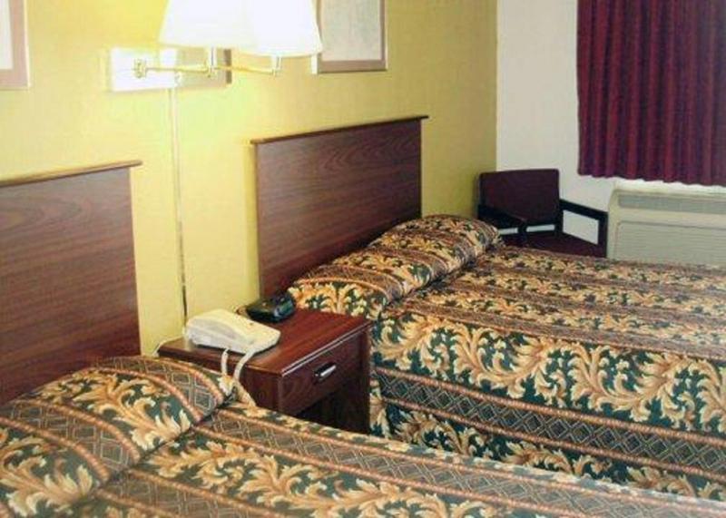 Rodeway Inn Goddard image