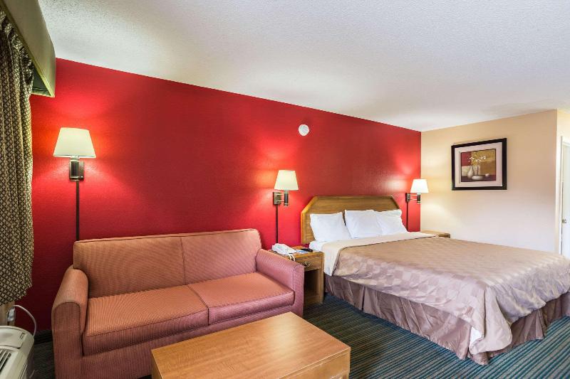 Rodeway Inn Hazlehurst image