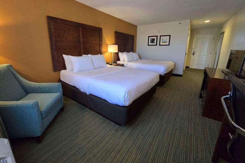 Comfort Inn Ferdinand image