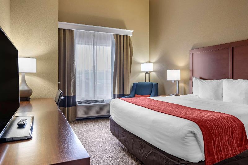 Comfort Inn & Suites Augusta image