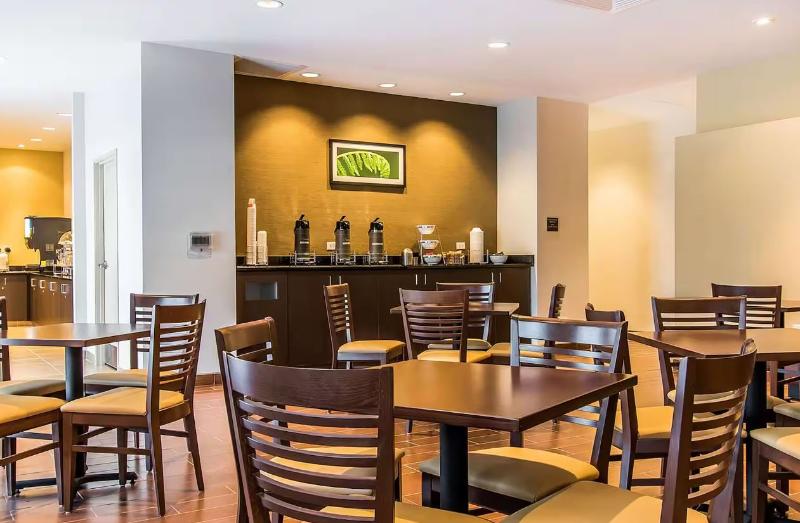 Wingate By Wyndham Jonesboro La image