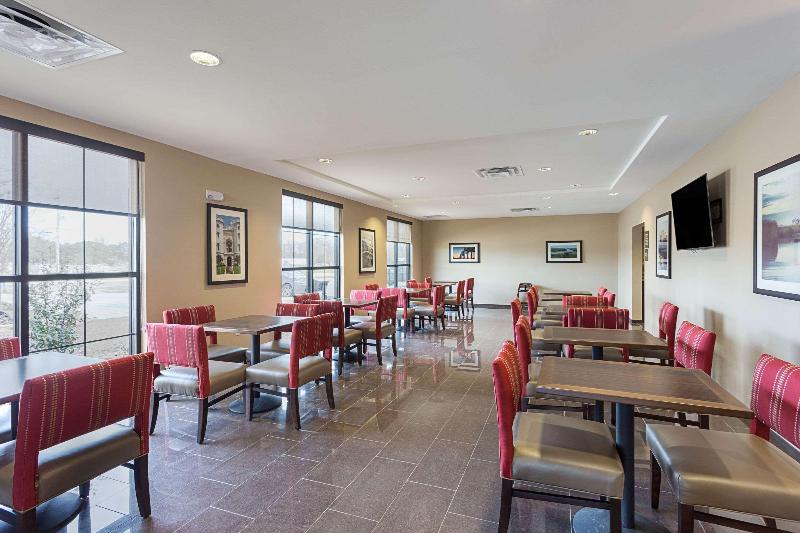 Comfort Inn & Suites Zachary image