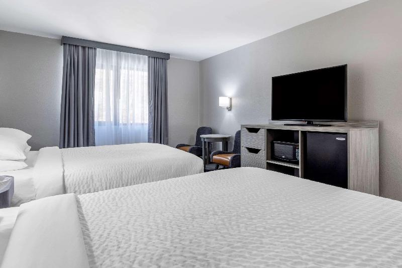 Clarion Pointe Sylva Near Cherokee Area image