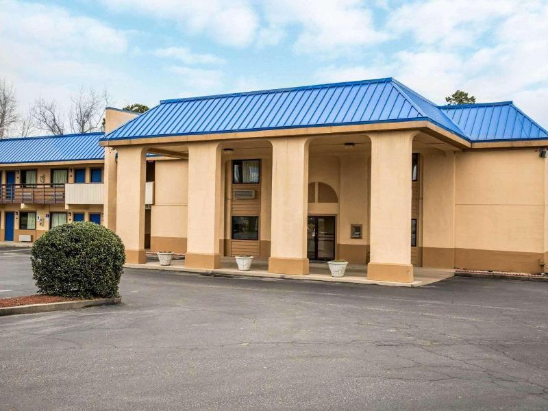 Rodeway Inn & Suites Plymouth