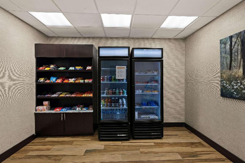 Comfort Inn & Suites Newcastle - Oklahoma City image