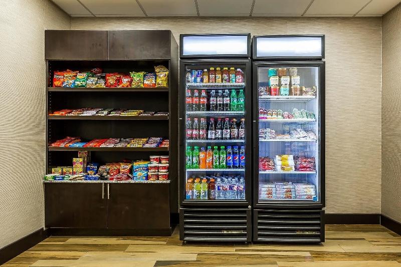Comfort Inn & Suites Newcastle - Oklahoma City image